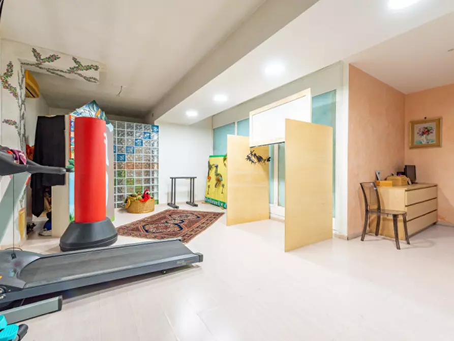 Immagine 29 di Villa in vendita  in VIA AURELIO MILLOS 140 a Roma