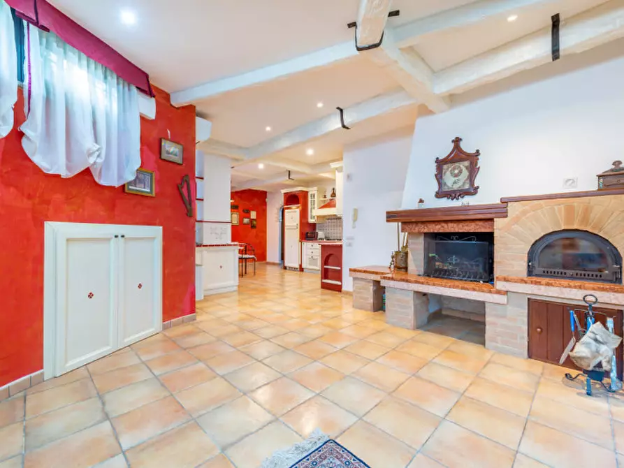 Immagine 35 di Villa in vendita  in VIA AURELIO MILLOS 140 a Roma