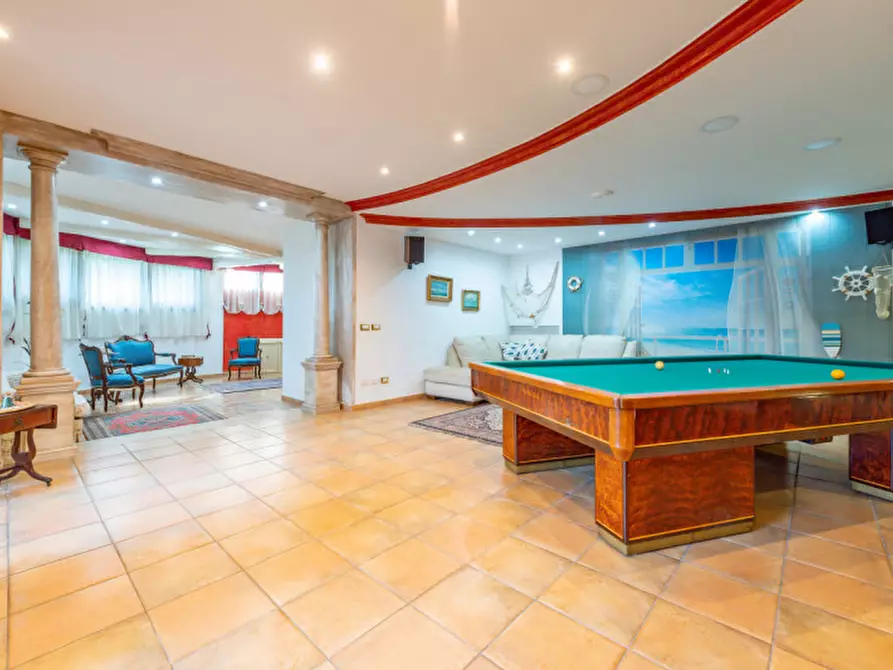 Immagine 37 di Villa in vendita  in VIA AURELIO MILLOS 140 a Roma