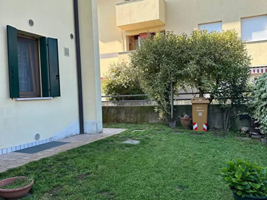 Immagine 3 di Villetta a schiera in vendita  in Via Alloro a Trevignano