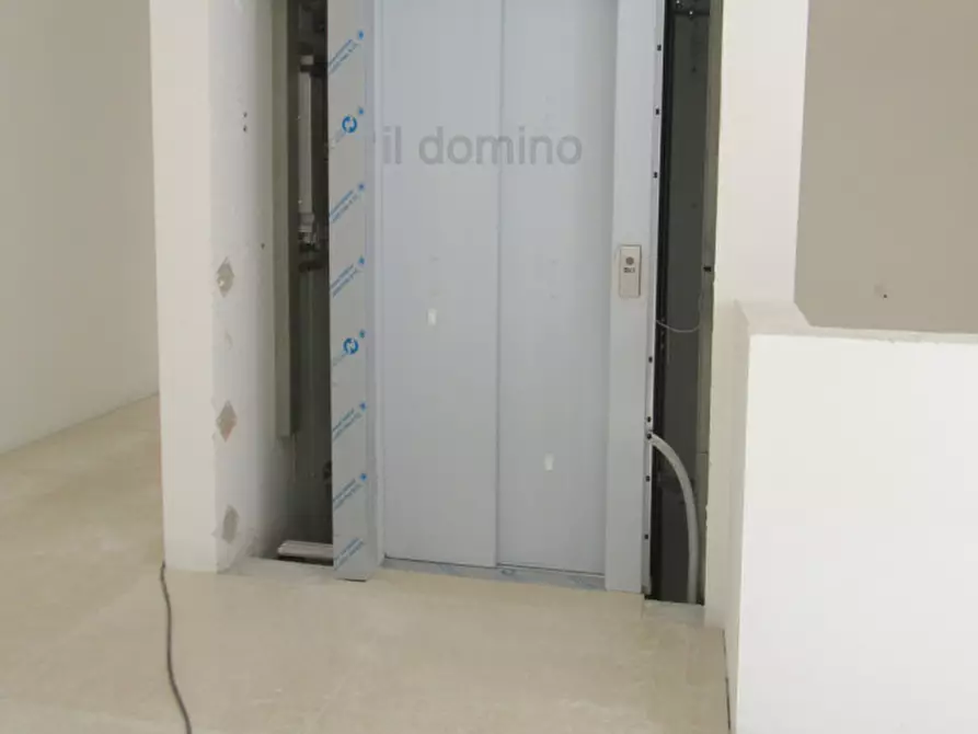 Immagine 1 di Appartamento in vendita  in Viale delle Terme a Abano Terme
