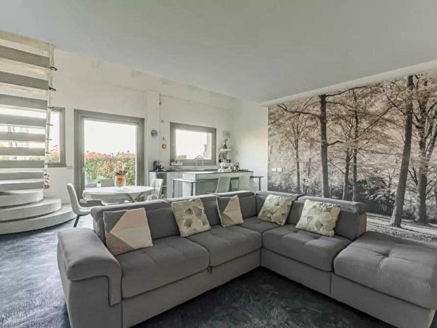 Immagine 2 di Villetta a schiera in vendita  in Via Boschetti e Campano a Quarrata