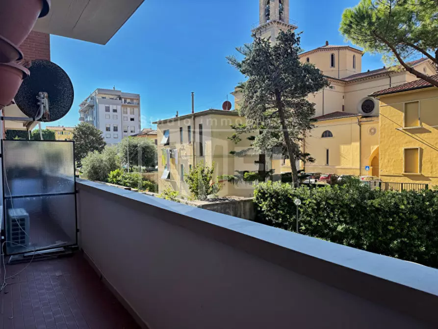 Immagine 7 di Appartamento in vendita  in via del riposo a Livorno