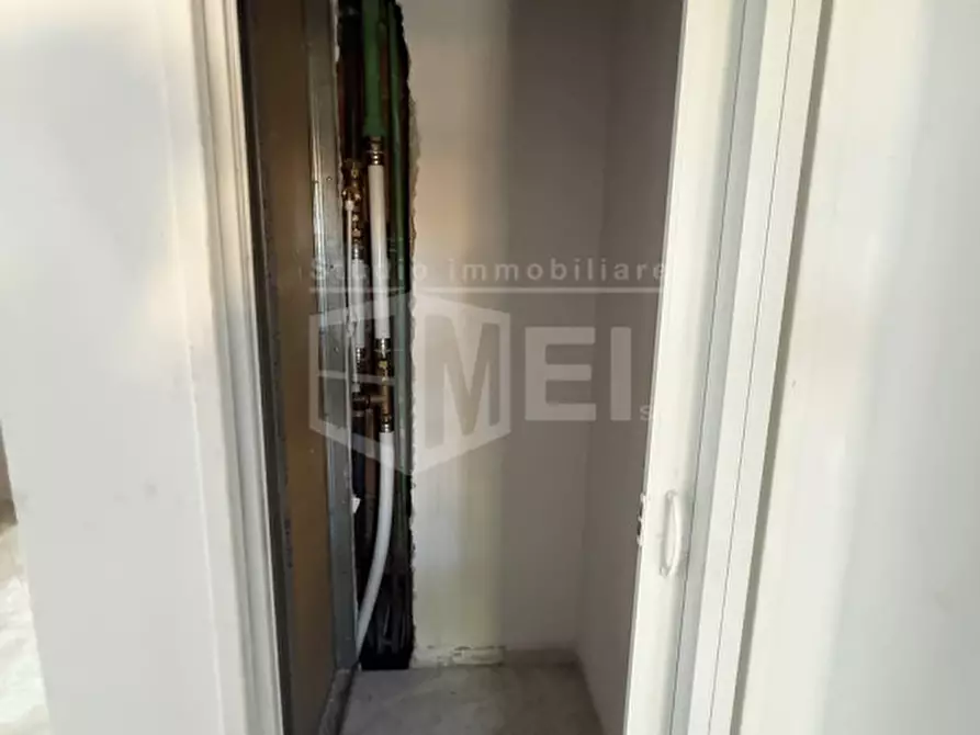 Immagine 12 di Appartamento in vendita  in via del riposo a Livorno