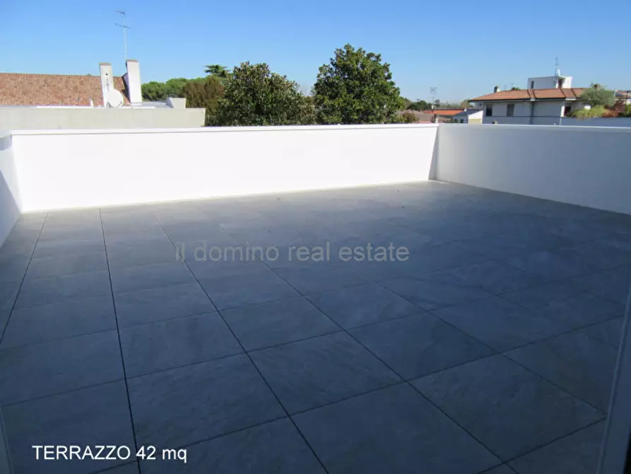 Immagine 1 di Attico in vendita  in Viale delle Terme a Abano Terme