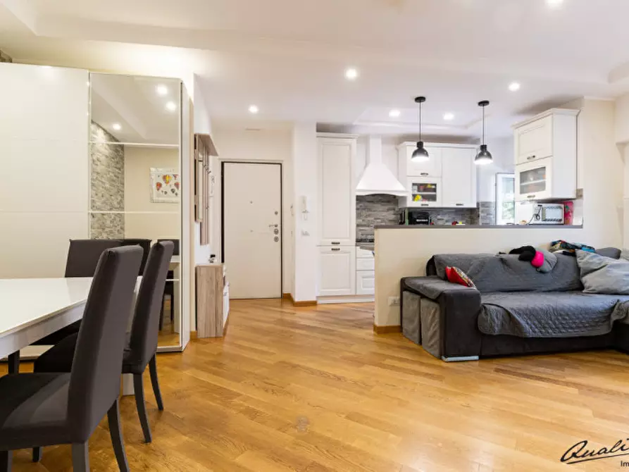 Immagine 4 di Appartamento in vendita  in via Pescosolido a Roma