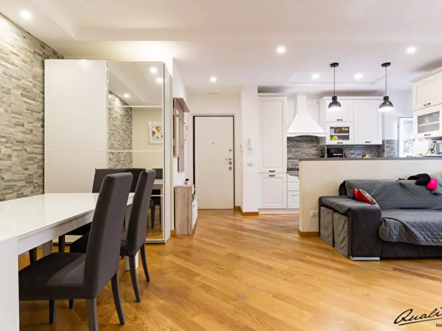 Immagine 5 di Appartamento in vendita  in via Pescosolido a Roma