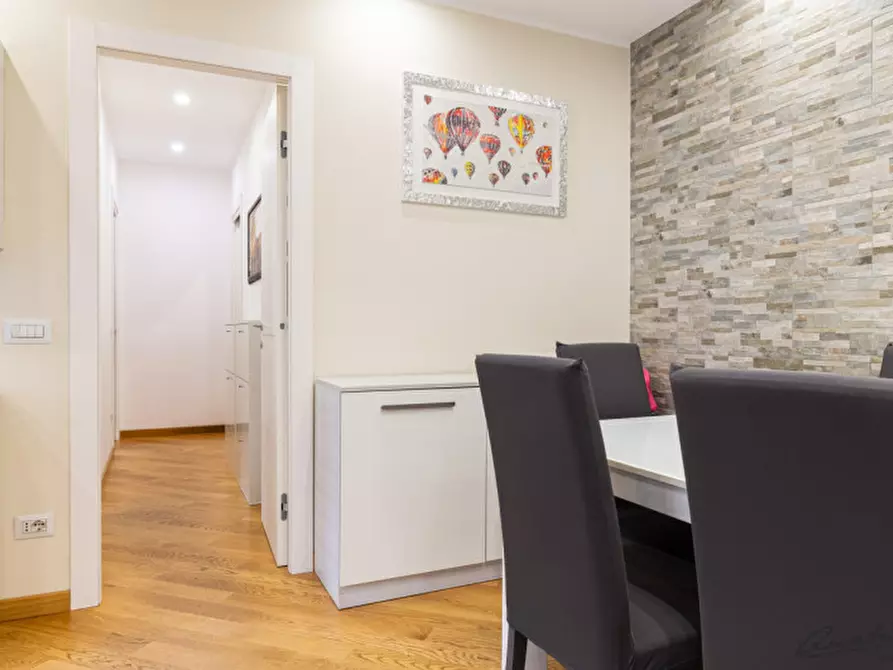 Immagine 14 di Appartamento in vendita  in via Pescosolido a Roma