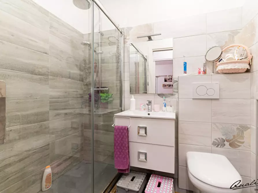 Immagine 21 di Appartamento in vendita  in via Pescosolido a Roma