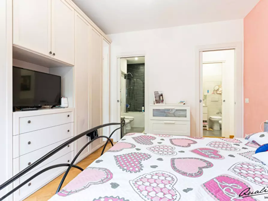 Immagine 25 di Appartamento in vendita  in via Pescosolido a Roma