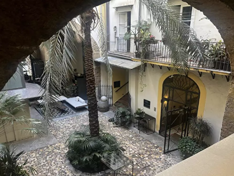 Immagine 13 di Appartamento in vendita  in via vittorio emanuele a Palermo