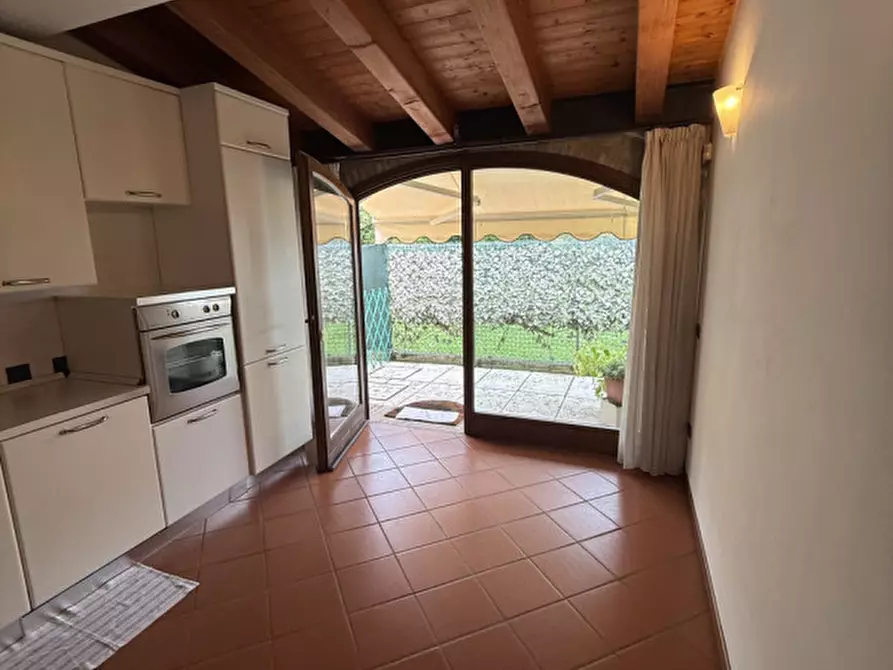 Immagine 8 di Villetta a schiera in vendita  in via altinia a Venezia