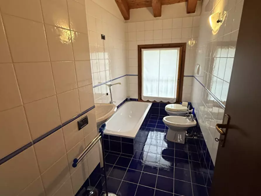 Immagine 12 di Villetta a schiera in vendita  in via altinia a Venezia