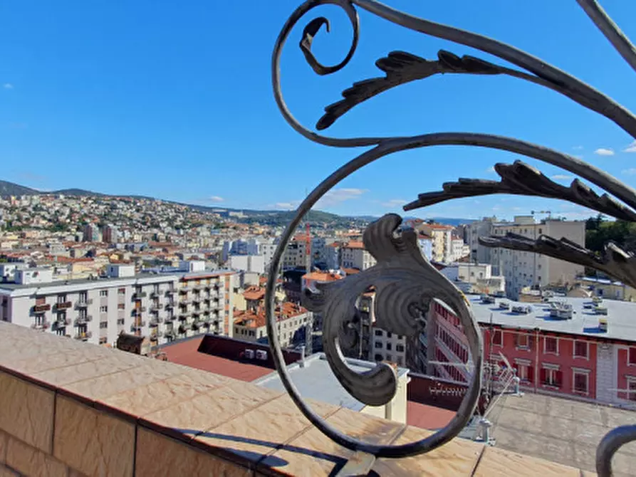 Immagine 24 di Attico in vendita  in Via della Fornace a Trieste