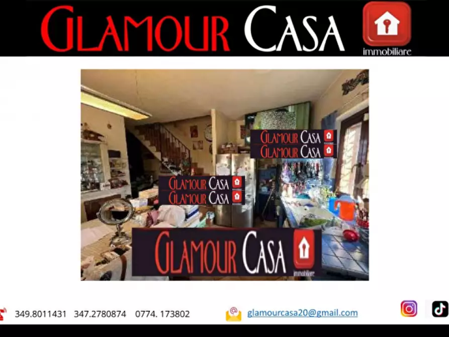 Immagine 3 di Villetta a schiera in vendita  in Via Giovanni Becatti a Roma