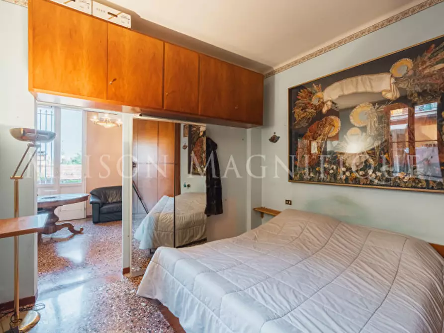 Immagine 15 di Appartamento in vendita  in Via san Vitale a Bologna