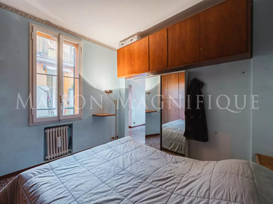 Immagine 16 di Appartamento in vendita  in Via san Vitale a Bologna