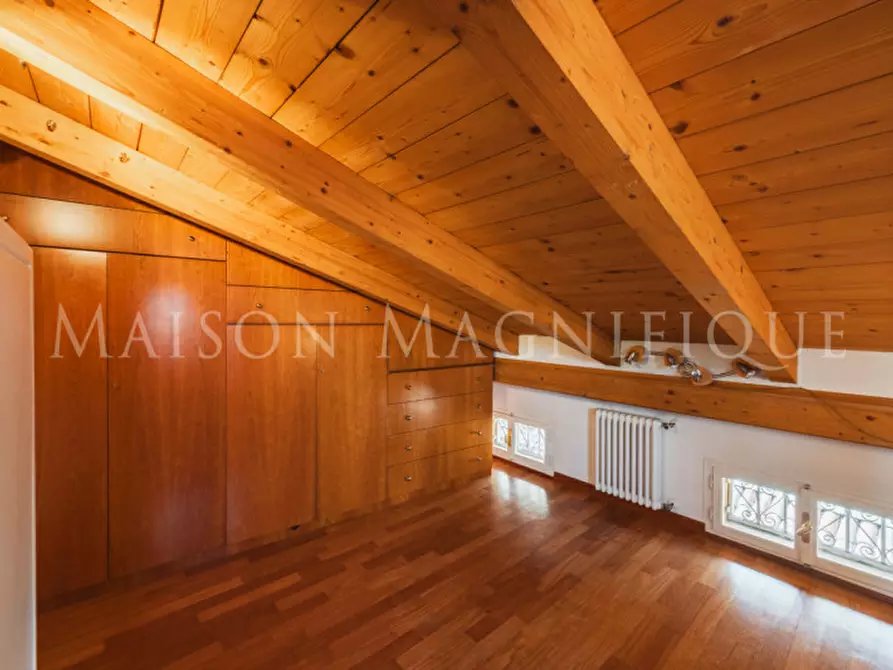 Immagine 21 di Appartamento in vendita  in Via san Vitale a Bologna