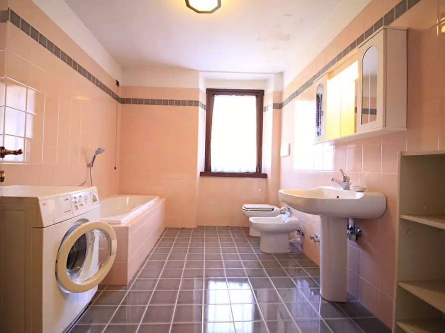 Immagine 13 di Appartamento in vendita  in Via Regina Elena 4 a Tione Di Trento