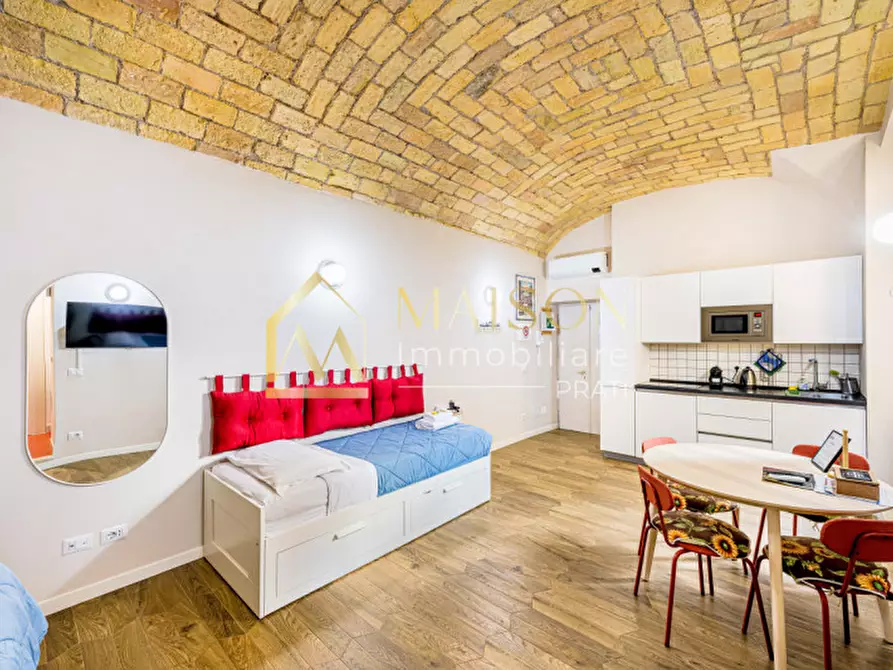 Immagine 4 di Appartamento in vendita  in Via Santamaura a Roma