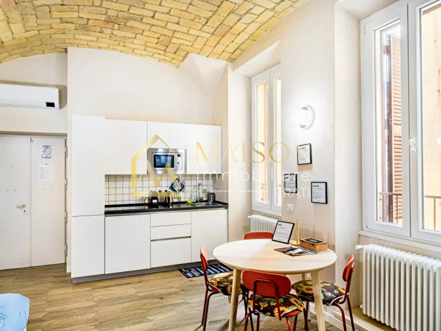 Immagine 7 di Appartamento in vendita  in Via Santamaura a Roma