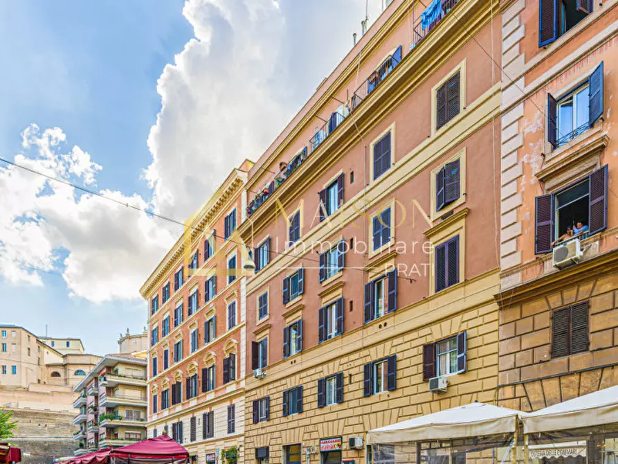 Immagine 20 di Appartamento in vendita  in Via Santamaura a Roma