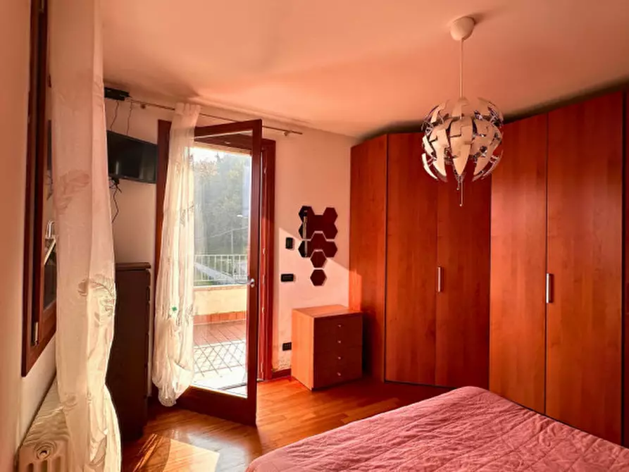 Immagine 12 di Casa bifamiliare in vendita  in Via Ortolani 24 a Malo