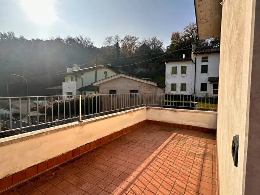 Immagine 14 di Casa bifamiliare in vendita  in Via Ortolani 24 a Malo