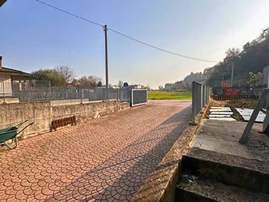 Immagine 23 di Casa bifamiliare in vendita  in Via Ortolani 24 a Malo