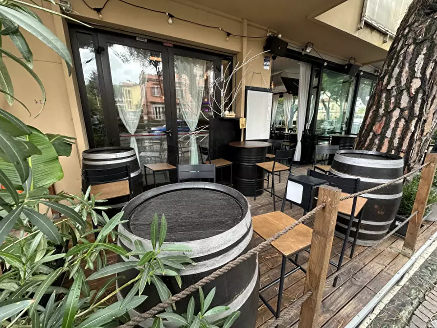 Immagine 4 di Attività commerciale in vendita  in Viale Giosuè Carducci 141 a Cesenatico