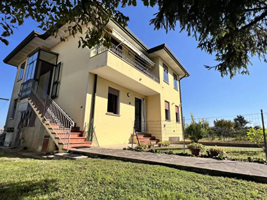 Immagine 1 di Casa indipendente in vendita  in Via Santa Cecilia, 13 a Correzzola