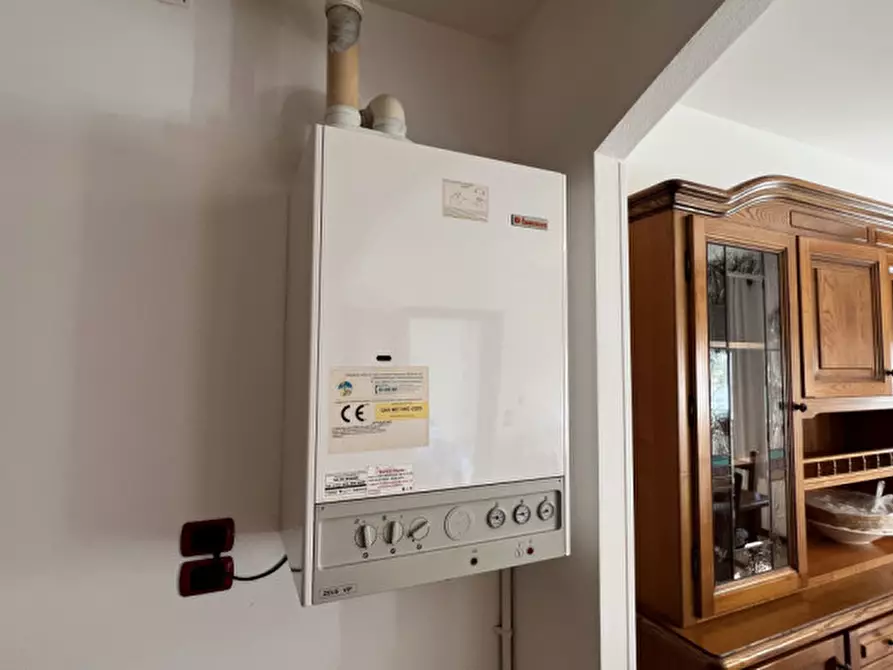 Immagine 9 di Casa indipendente in vendita  in Via Santa Cecilia, 13 a Correzzola