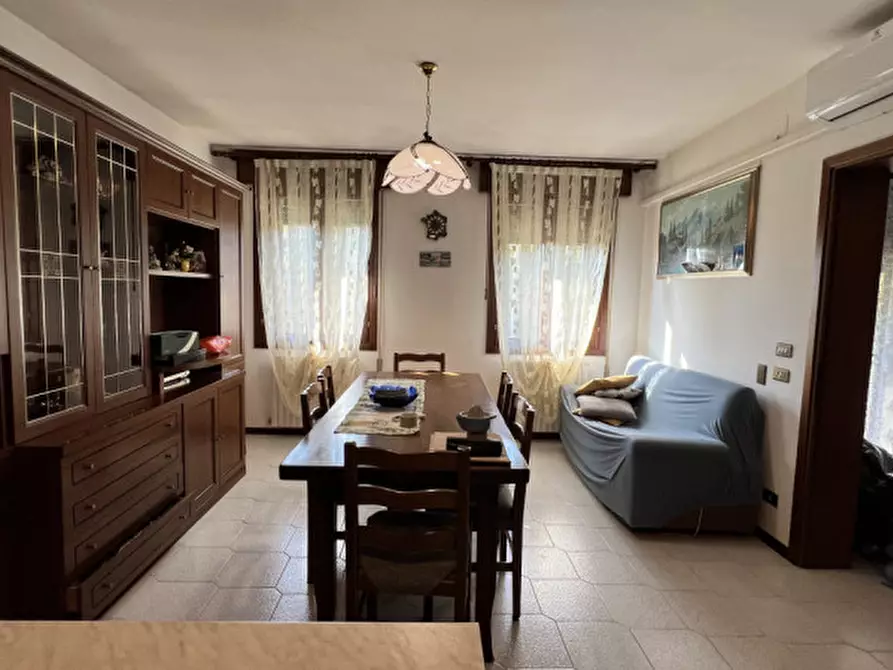 Immagine 24 di Casa indipendente in vendita  in Via Santa Cecilia, 13 a Correzzola