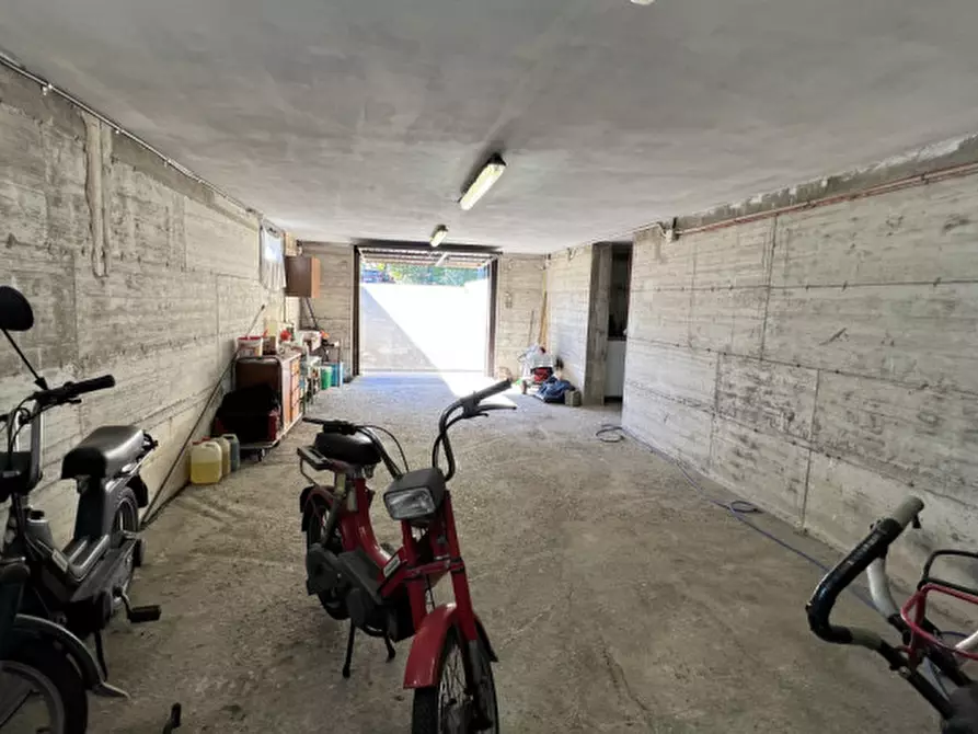 Immagine 34 di Casa indipendente in vendita  in Via Santa Cecilia, 13 a Correzzola