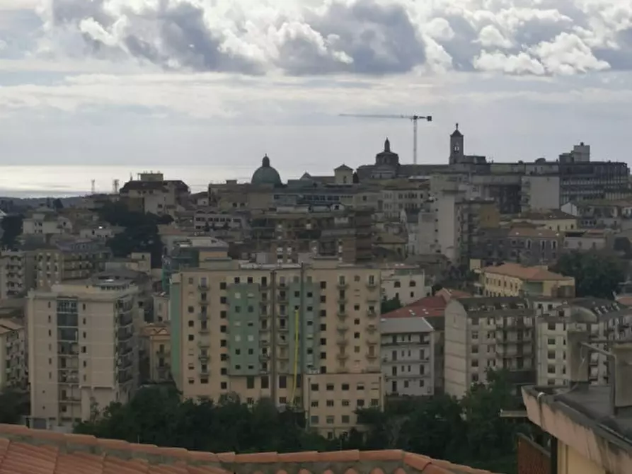 Immagine 5 di Appartamento in vendita  in VIA PASCALI a Catanzaro