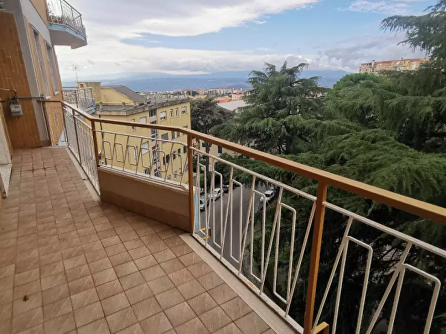 Immagine 8 di Appartamento in vendita  in VIA PASCALI a Catanzaro