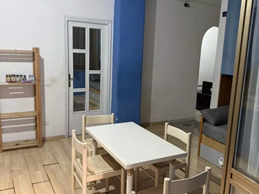 Immagine 1 di Camera in affitto  in Vico Taverna Penta 9 a Napoli