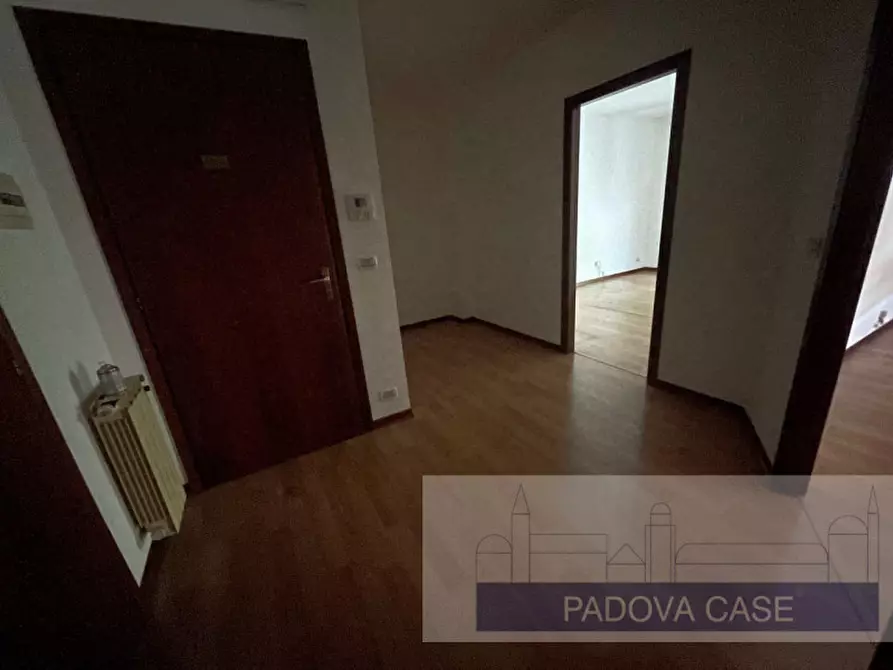 Immagine 6 di Ufficio in affitto  a Cadoneghe