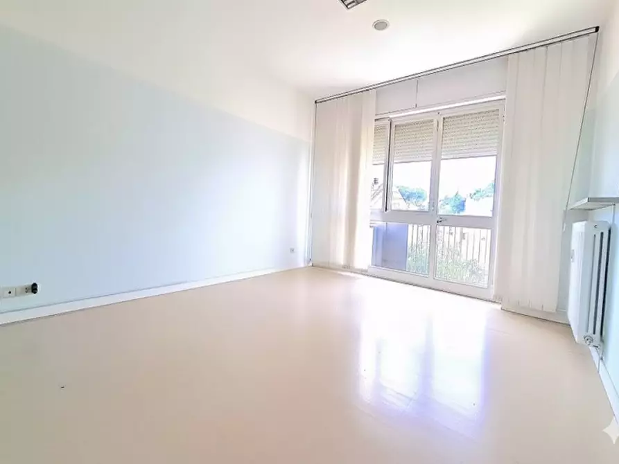 Immagine 2 di Appartamento in vendita  in via Cesare Battisti a Misano Adriatico