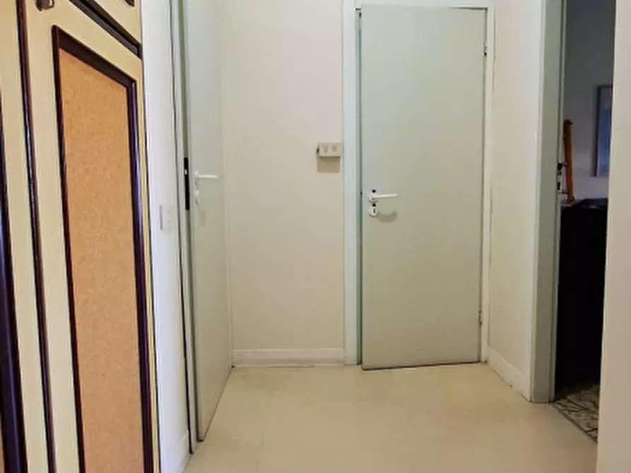 Immagine 14 di Appartamento in vendita  in via Cesare Battisti a Misano Adriatico