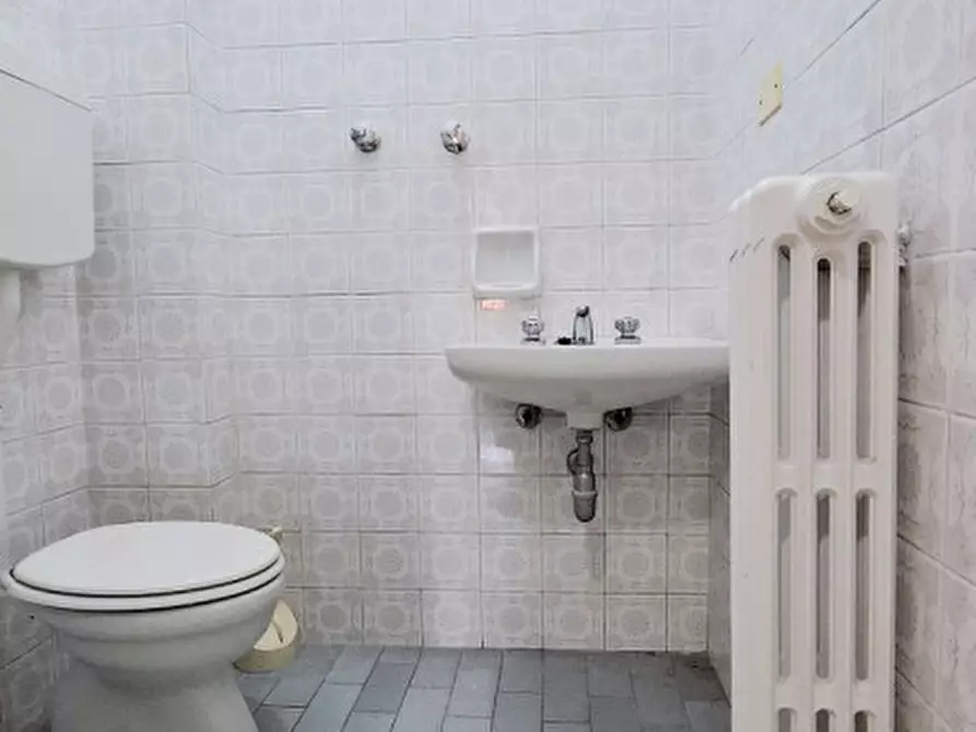 Immagine 10 di Appartamento in vendita  in via Cesare Battisti a Misano Adriatico