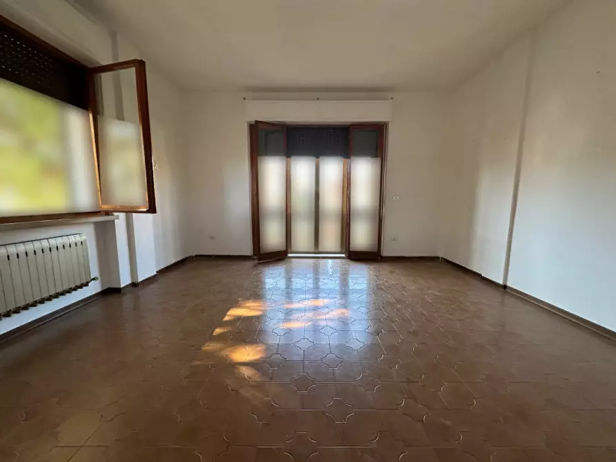 Immagine 2 di Appartamento in vendita  a Senigallia