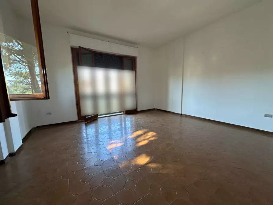 Immagine 3 di Appartamento in vendita  a Senigallia