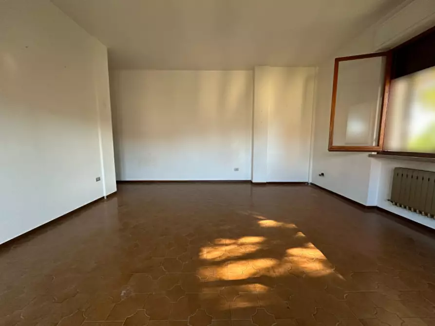 Immagine 5 di Appartamento in vendita  a Senigallia