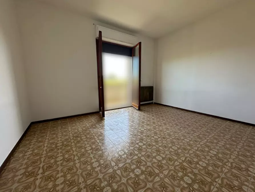 Immagine 10 di Appartamento in vendita  a Senigallia