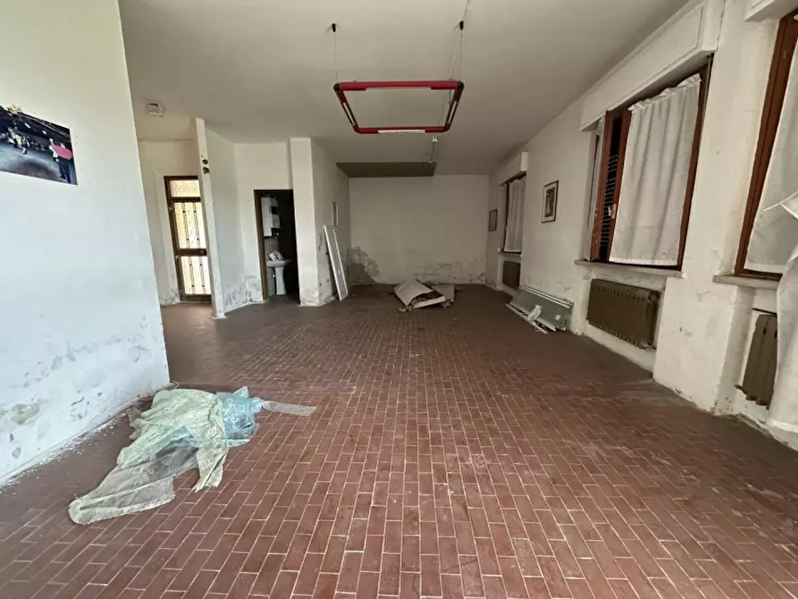 Immagine 22 di Appartamento in vendita  a Senigallia