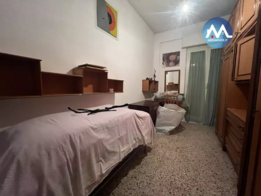 Immagine 23 di Palazzo in vendita  in via fossombrone a Pesaro