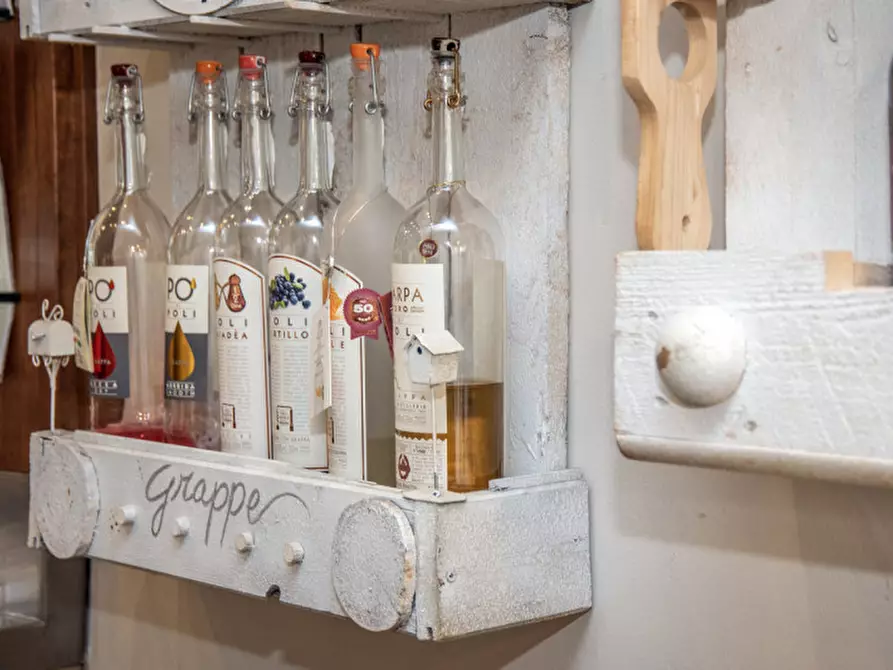 Immagine 7 di Attività commerciale in vendita  in piazza Don Angelo vinco a Cerro Veronese