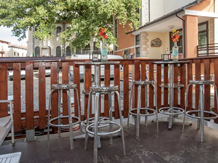 Immagine 9 di Attività commerciale in vendita  in piazza Don Angelo vinco a Cerro Veronese