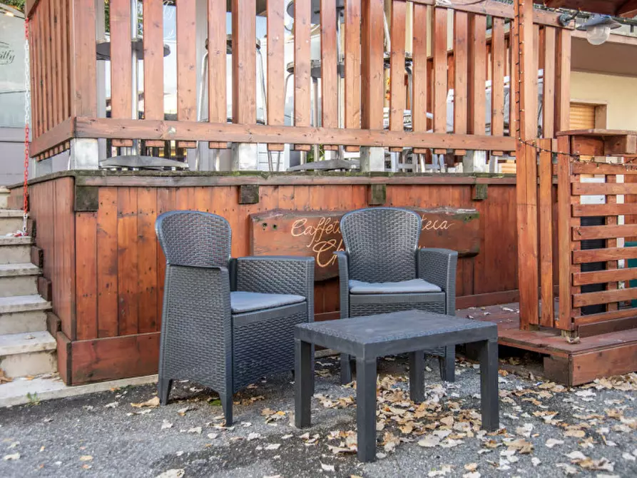 Immagine 13 di Attività commerciale in vendita  in piazza Don Angelo vinco a Cerro Veronese